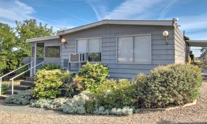 Marysville House | Restful & Cozy 2-Bedroom Home with Nature Setting