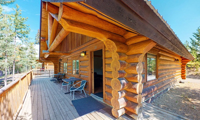 Lac Le Jeune Cabin | Restful rustic retreat with deck, full kitchen, & complimentary internet