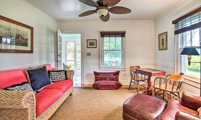 Hayes Cottage | Restored 1920's Cottage on 1 Acre w/Fire Pit