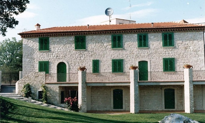Vinchiaturo House | Restored farmhouse in the Molise countryside