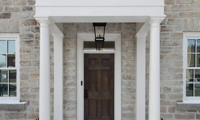Perth House | Restored stonehouse in the heart of Perth.