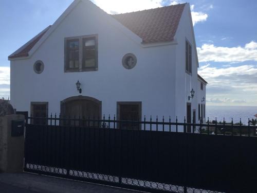 Monserrate House | Restored Winery On The Atlantic 3bedroom house