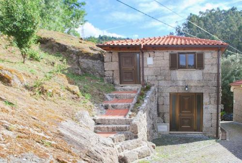 Sobradelo da Goma Ski Chalet | Retiro de Várzeas . Casa de Turismo Rural