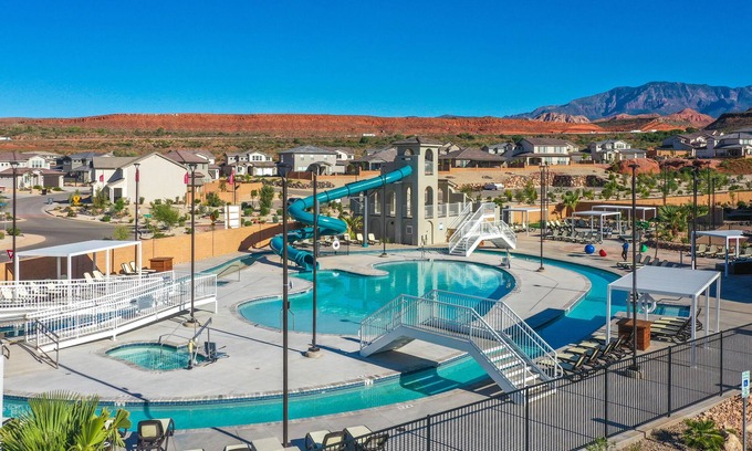 Washington House | Retreat 2248, 2254 l Kid Friendly w/a BBQ, Near Sand Hollow