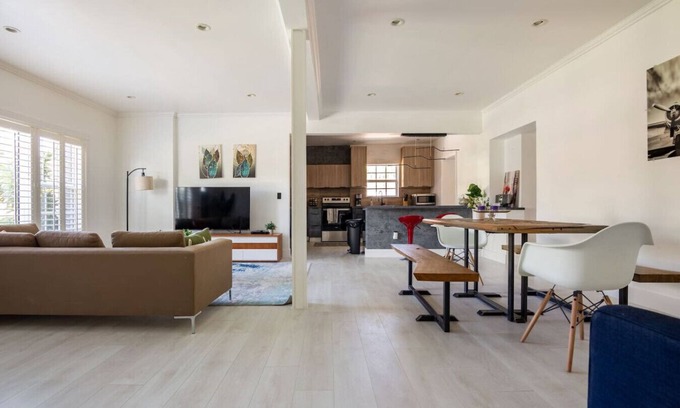 Miami Shores House | Retreat 4 Bedroom House