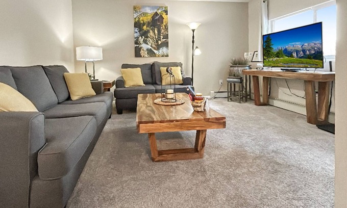 Rockrimmon Condo | "Retreat in the Springs!" 2 BR Condo - Sleeps 5!