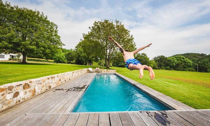 Arcangues Villa | RETREAT KEYWEEK House with Character, Pool, Fireplace, and Garden