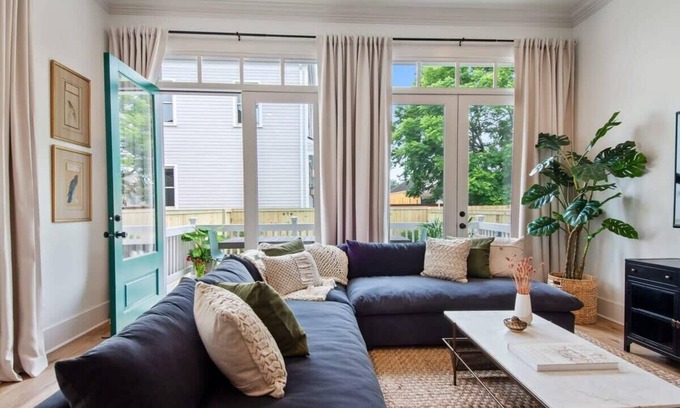 Bywater Apartment | Retreat near Frenchmen | Heated Private Pool