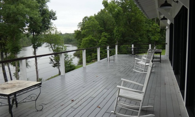 Gough House | Retreat on 37-Acre Lake; Lodge + Home Sleeps 12; Hunt, Fish & Explore