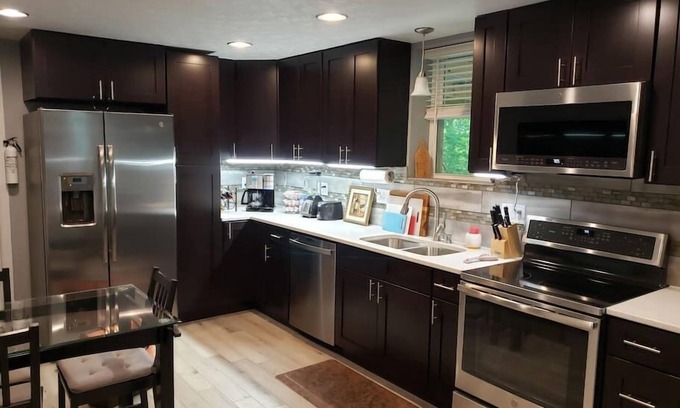 Bloomington Apartment | Retreat on the Ravine