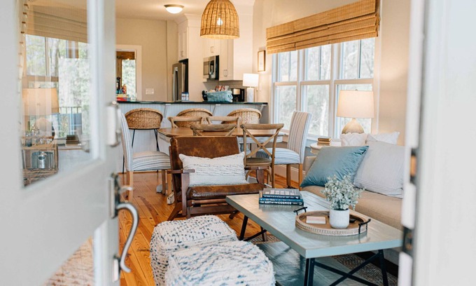 Irvington House | Retreat to Fairytale Cottage with Pool, Kayak
