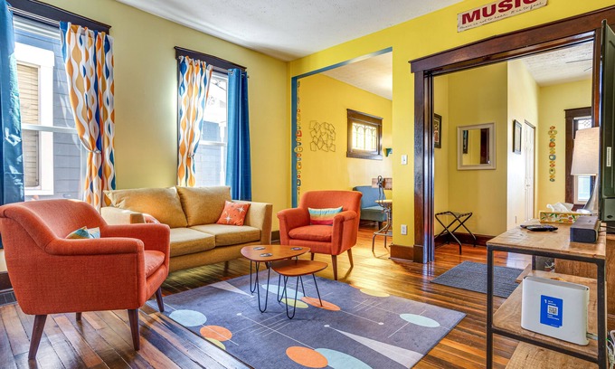 Fountain Square House | Retro-Inspired Indy Home: Walk to Fountain Square!
