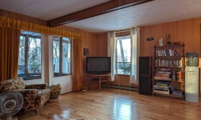 Beaconia Cabin | Retro Retreat