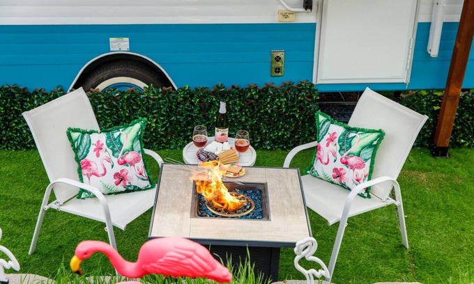Granite Hills House | Retro RV Retreat- Unique family adventure!