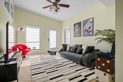 Zilker House | Retro Vibes & Zilker Views - Music House by Zilker