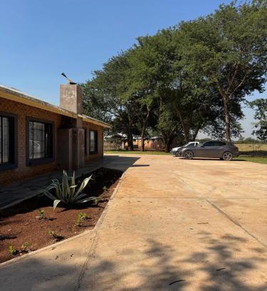 Kareeberg Apartment | Reunion Vacations - Milk 'n Honey
