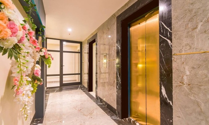 Sector V Hotel | Revaa Hotels