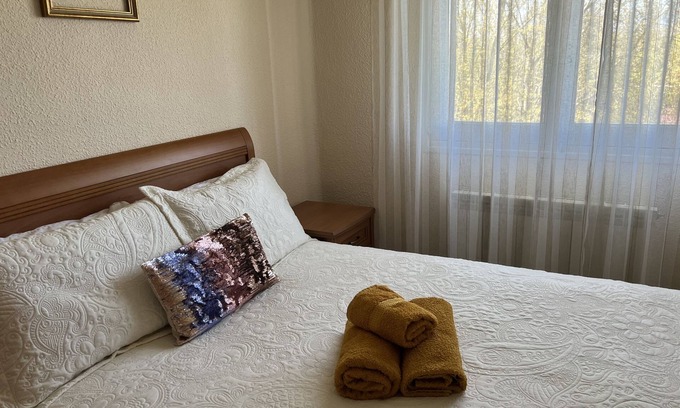 Logrono Historic Centre Apartment | REVELIN WALLS -OLD TOWN -entire apartment-