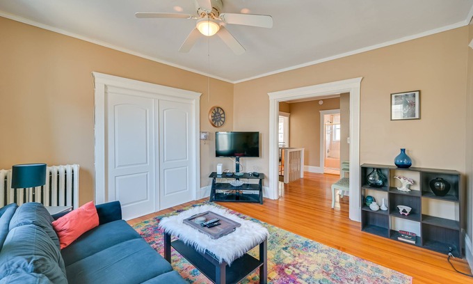 Revere Apartment | Revere Vacation Rental Near MBTA ~ 7 Mi to Boston!