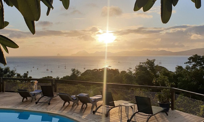 Sainte-Anne Cabin | Rêves de Soleil: Sweet Sunset Lodge with panoramic sea view