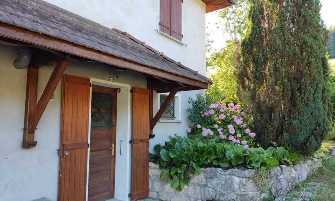 Dullin House | REZ DE Maison Proche du lac