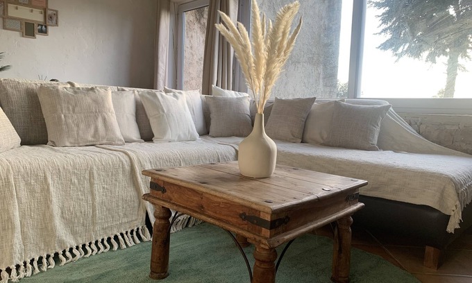Peille Apartment | Rez de Villa Avec Jardin Barbecue