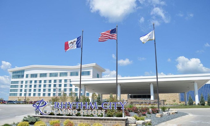 Quad Cities Resort | Rhythm City Casino & Resort