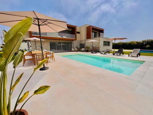Torreira Villa | Ria Lounge House