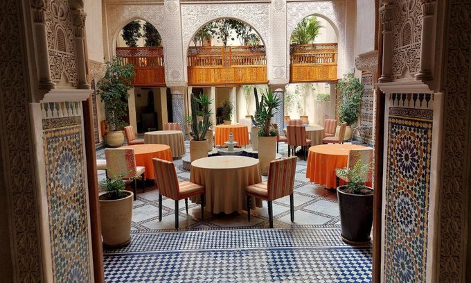 El Mokhifa House | Riad Andalib
