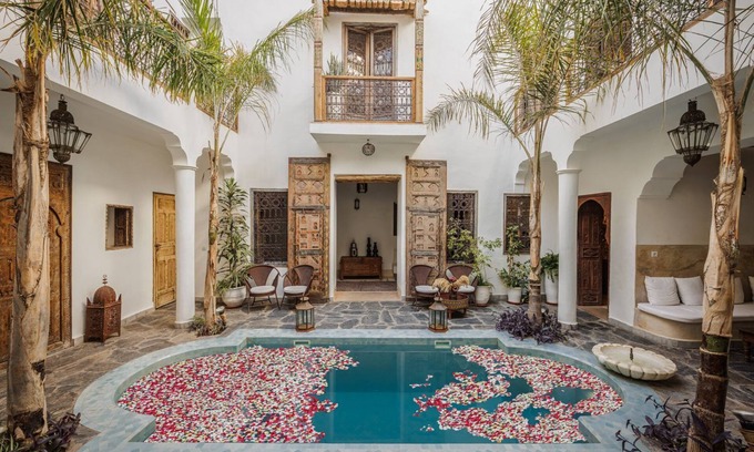 Sidi Ben Slimane El Jazouli Villa | Riad Gypsum - Seven Bedroom Villa, Sleeps 15
