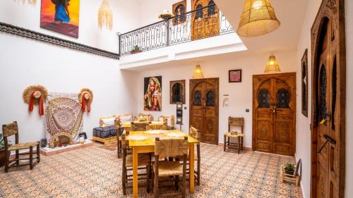 Mechouar-Kasbah House | Riad L'EncensOriental