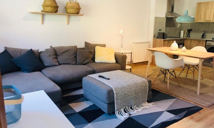 Arinsal Apartment | Ribasol Ski Park 5 pers, max 4 adults, HUT7602