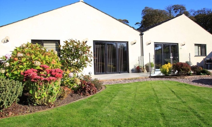 Blackburn Cottage | Ribble Cottage in The Ribble Valley, Whalley, Lancashire - Sleeps 4