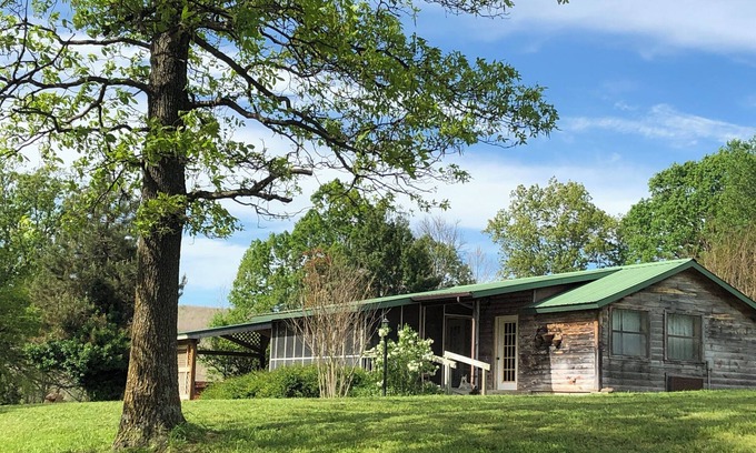 Huntsville Cabin | Ribbon Ridge Ranch Cabin
