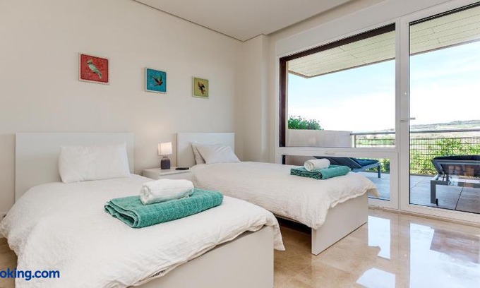 Sotogrande Apartment | Ribera del Marlin