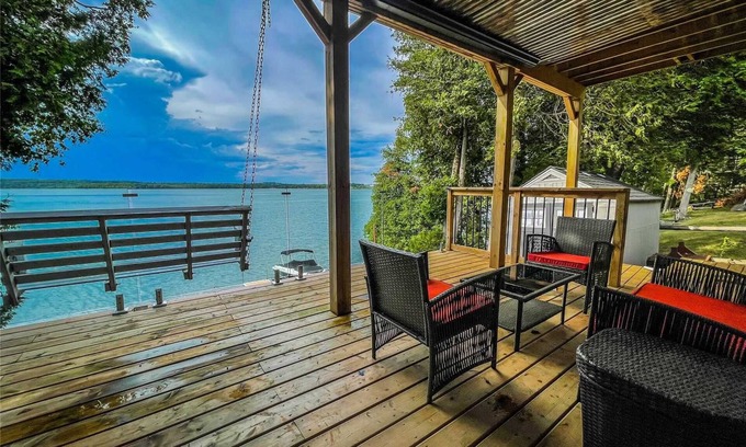 Roseneath Cottage | Rice Lake Waterfront Oasis - Loft at the Lake