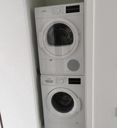 Richmond City Centre Apartment | Richmond center apartment