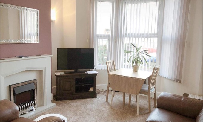Southend-on-Sea Apartment | Richmond Luxury flat Fabulous location