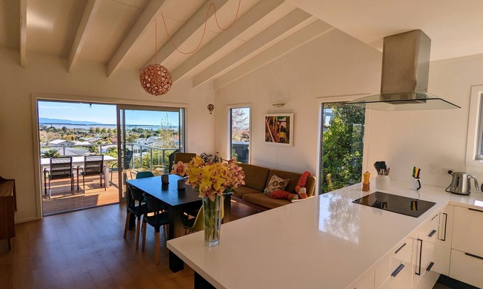 Richmond House | Richmond Views - Comfortable & Spacious home!