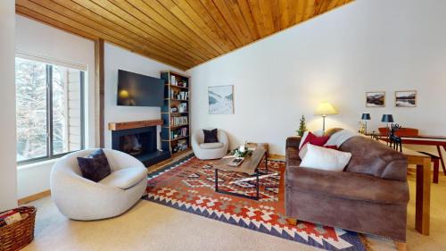 Elkhorn Village House | Ridge Condo 2660