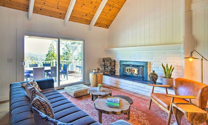 Lake Arrowhead House | 'Ridgeline Retreat' w/Mountain Lake Views!
