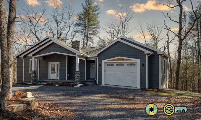 Mount Jackson House | Ridgeline Retreat | Craftsman bungalow luxury!