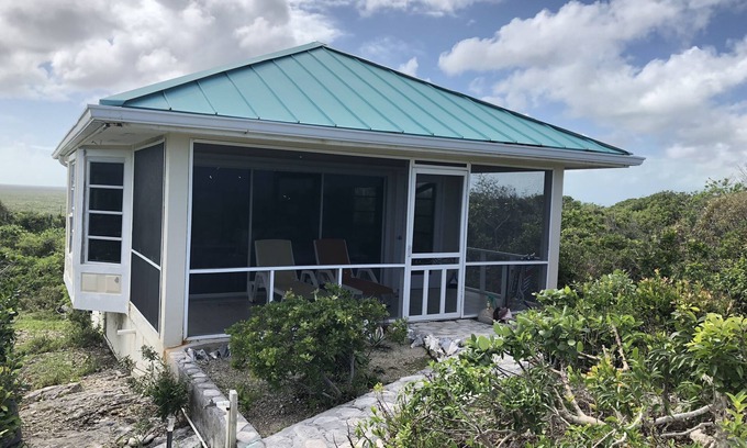 Conch Bar Cottage | Ridgetop cottage for 2 at Dragon Cay Resort, Mudjin Harbour