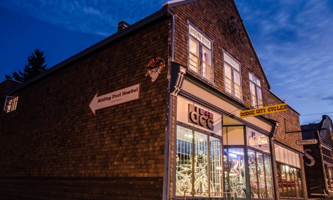 Cumberland Hotel | Riding Fool Accommodation