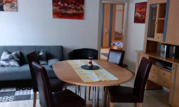 Stollhamm Apartment | Riebe apartment 1 - Holiday home Riebe