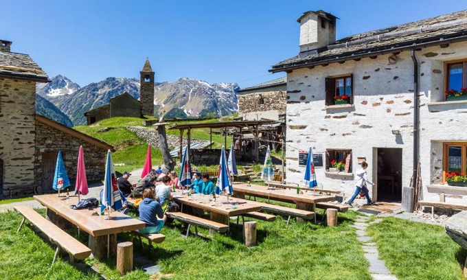 Brusio House | Rifugio Alpe San Romerio