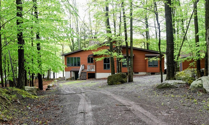 Lake Ariel House | Riggins Family Hideout in the Poconos