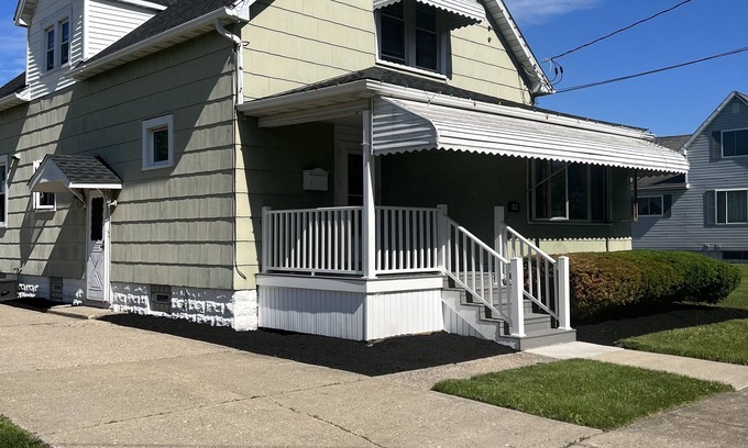 Lancaster House | Right in the village of depew on the center of the solar eclipse line