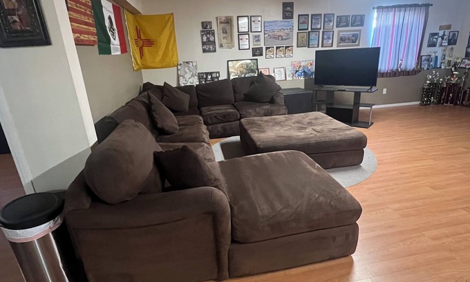 Los Lunas House | right off I-25 freeway