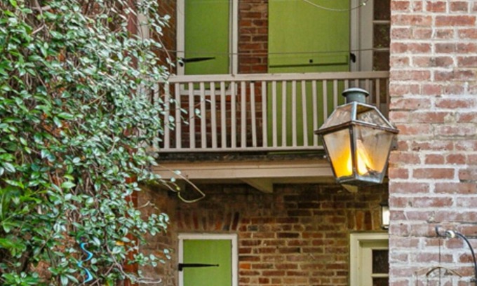 French Quarter Cottage | Right On Bourbon Street!